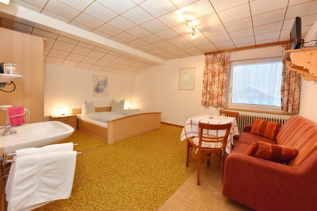 Pension Piz Buin Partenen Esterno foto